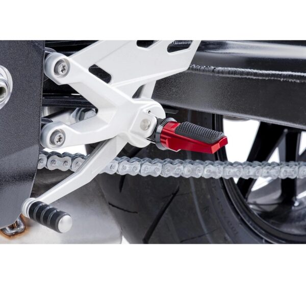 podnóżki-puig-sport-z-gumą-wymagają-adapterów-czerwone-akcesoria-motocyklowe-warszawa-monsterbike-pl-3