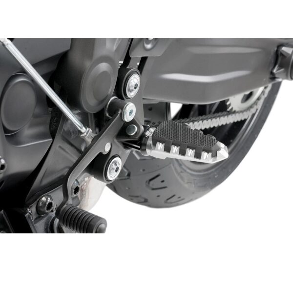 podnóżki-puig-trial-wymagają-adapterów-srebrne-akcesoria-motocyklowe-warszawa-monsterbike-pl-4